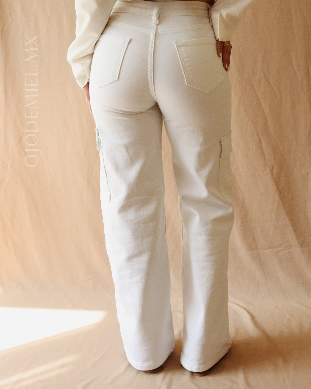 PANTALÓN CARGO BLANCO