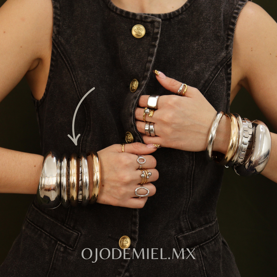 PULSERA ISIS DORADA