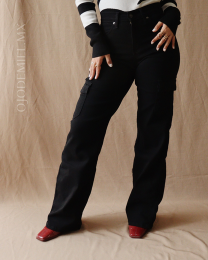 PANTALÓN CARGO NEGRO