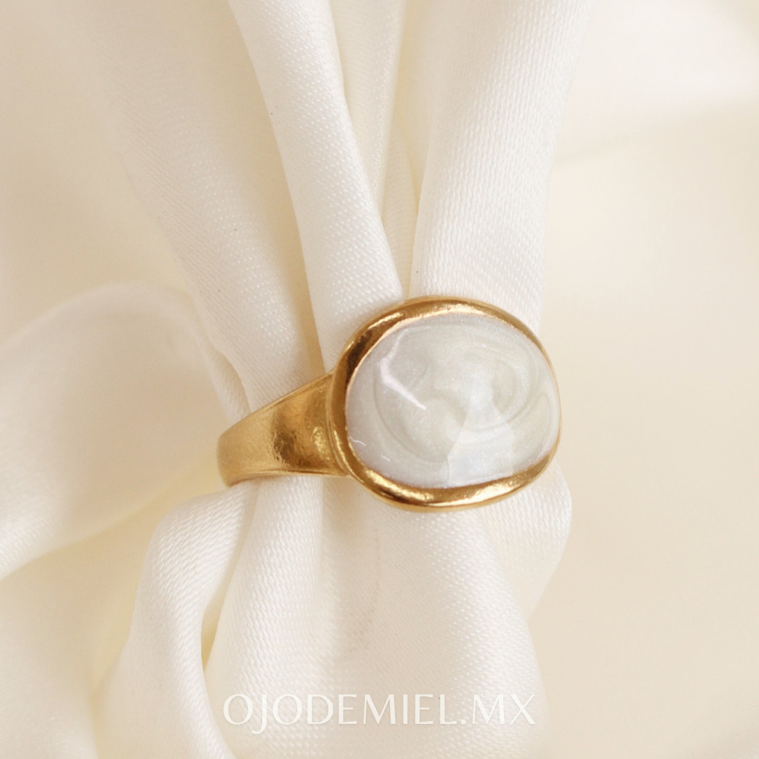 ANILLO AKINA
