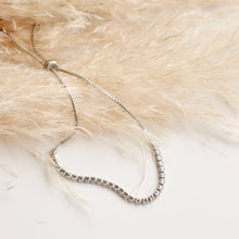 Cargar imagen en el visor de la galería, SILVER BRACELET
