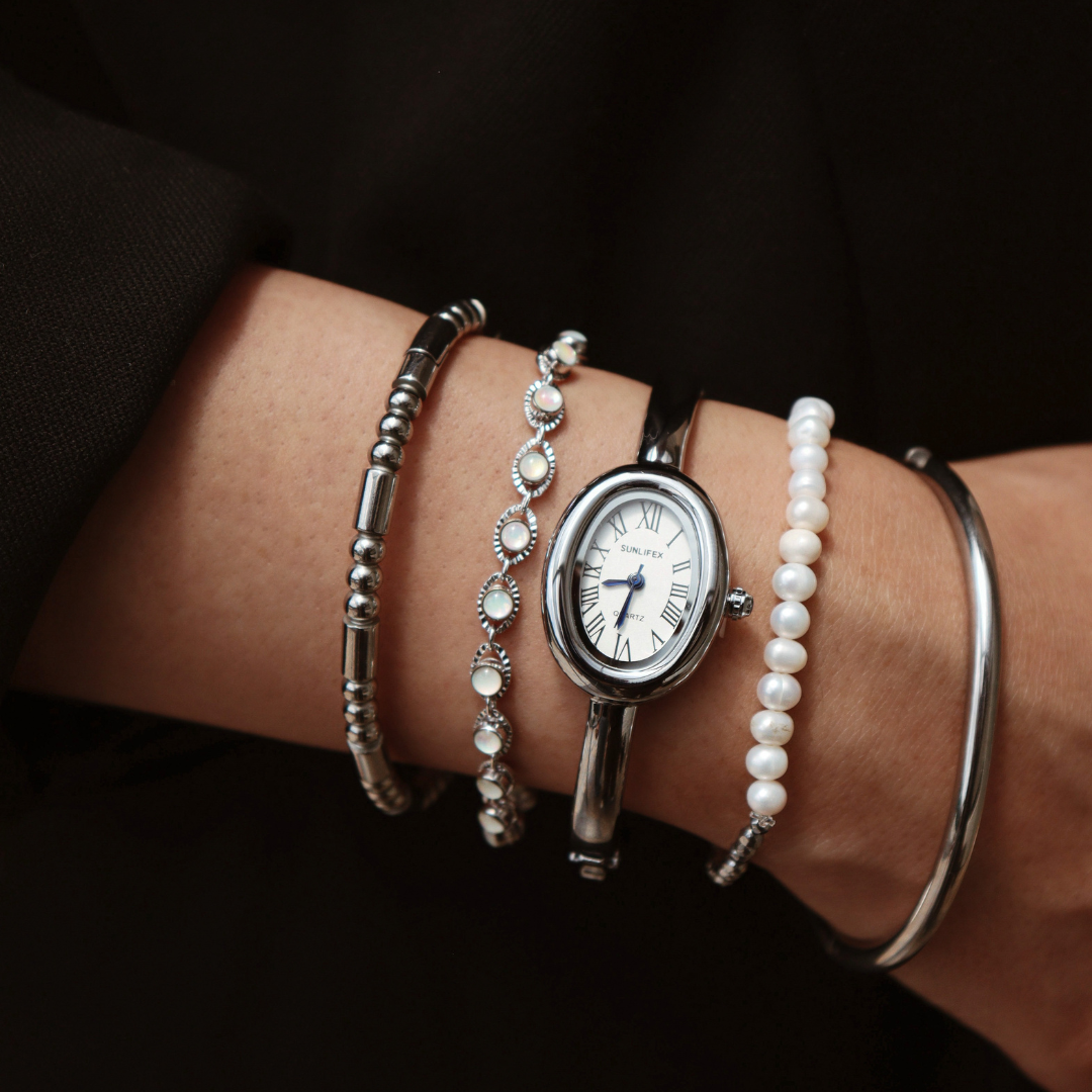 RELOJ VINTAGE PLATEADO