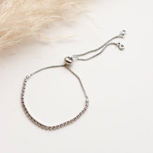 Cargar imagen en el visor de la galería, SILVER BRACELET
