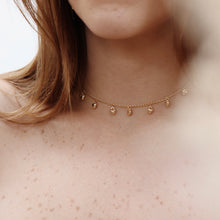 Cargar imagen en el visor de la galería, CHOKER CORAZONES
