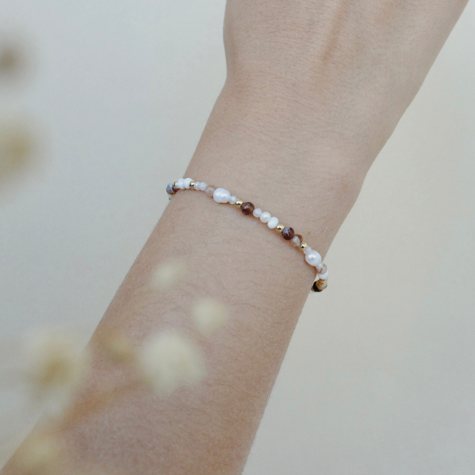 PULSERA BROWN
