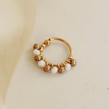 Cargar imagen en el visor de la galería, BORDADO BLANCO CON DORADO
