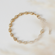 Cargar imagen en el visor de la galería, PULSERA ABULÓN BLANCO
