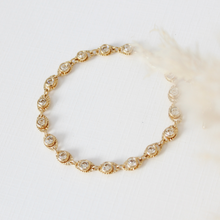 Cargar imagen en el visor de la galería, PULSERA ABULÓN BLANCO
