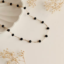 Cargar imagen en el visor de la galería, CHOKER BOLITAS NEGRAS
