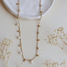 Cargar imagen en el visor de la galería, Choker Classic Pearl Ojo de Miel
