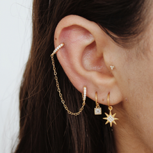 Cargar imagen en el visor de la galería, PIERCING ESTRELLA ZIRCONIAS
