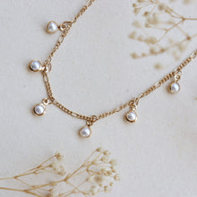 Cargar imagen en el visor de la galería, Choker Elegant Pearl Ojo de Miel
