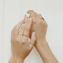 Cargar imagen en el visor de la galería, ANILLO VALENTINE&#39;S

