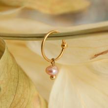 Cargar imagen en el visor de la galería, PIERCING PERLA ROSA
