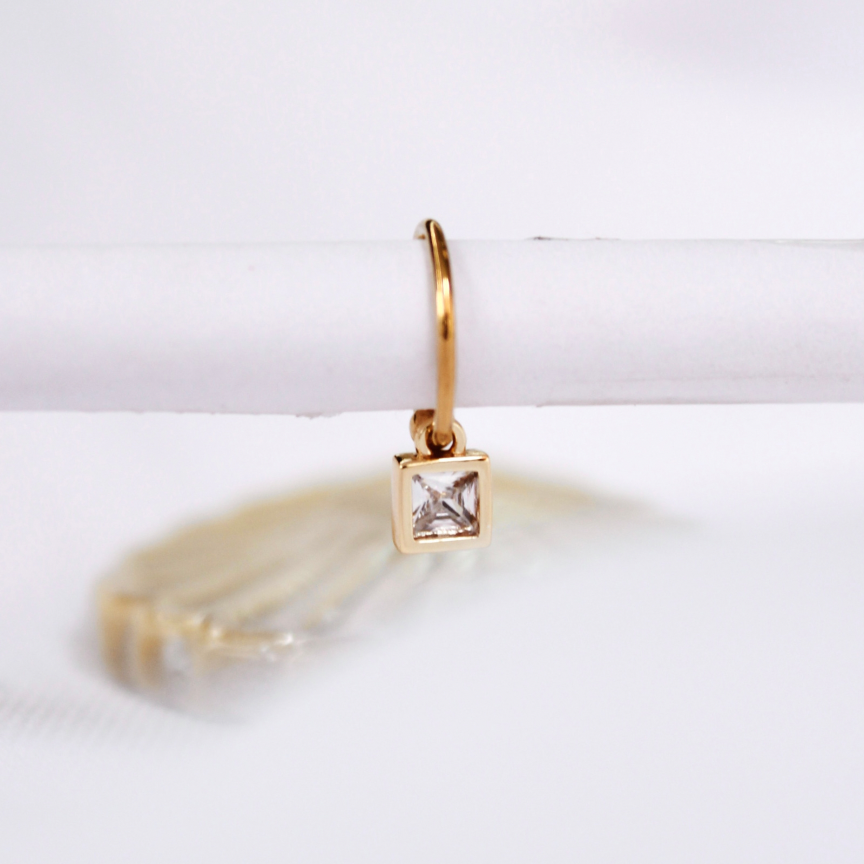 PIERCING CUADRO BRILLANTE