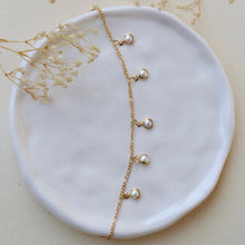 Cargar imagen en el visor de la galería, CHOKER ELEGANT PEARL
