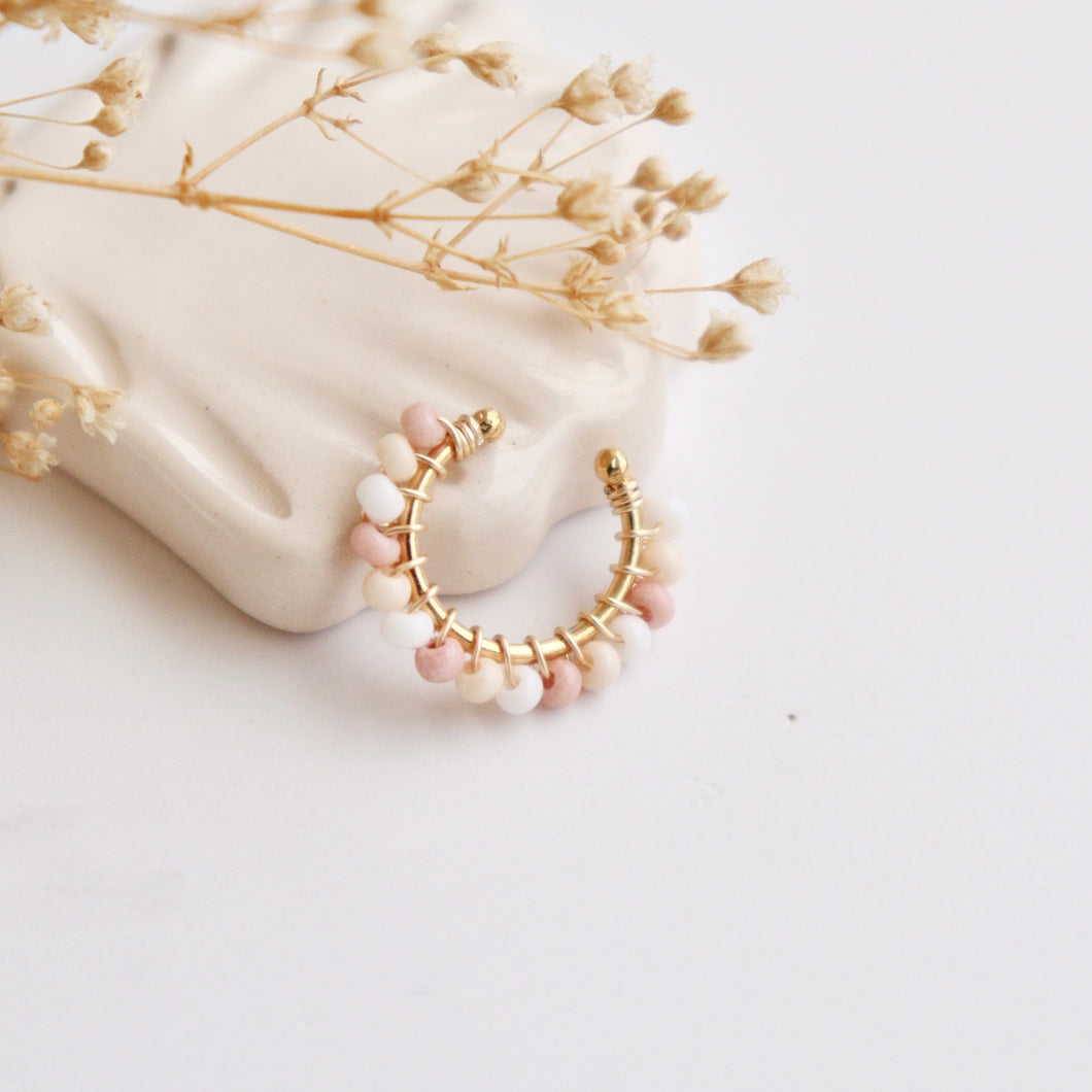 EARCUFF BORDADO ROSA CON BLANCO