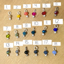 Cargar imagen en el visor de la galería, PIERCING PLATEADO BOLITA CUALQUIER COLOR
