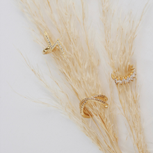 Cargar imagen en el visor de la galería, EARCUFF CRUZADO ZIRCONIA
